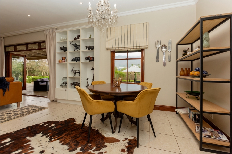 6 Bedroom Property for Sale in Riebeek Kasteel Western Cape